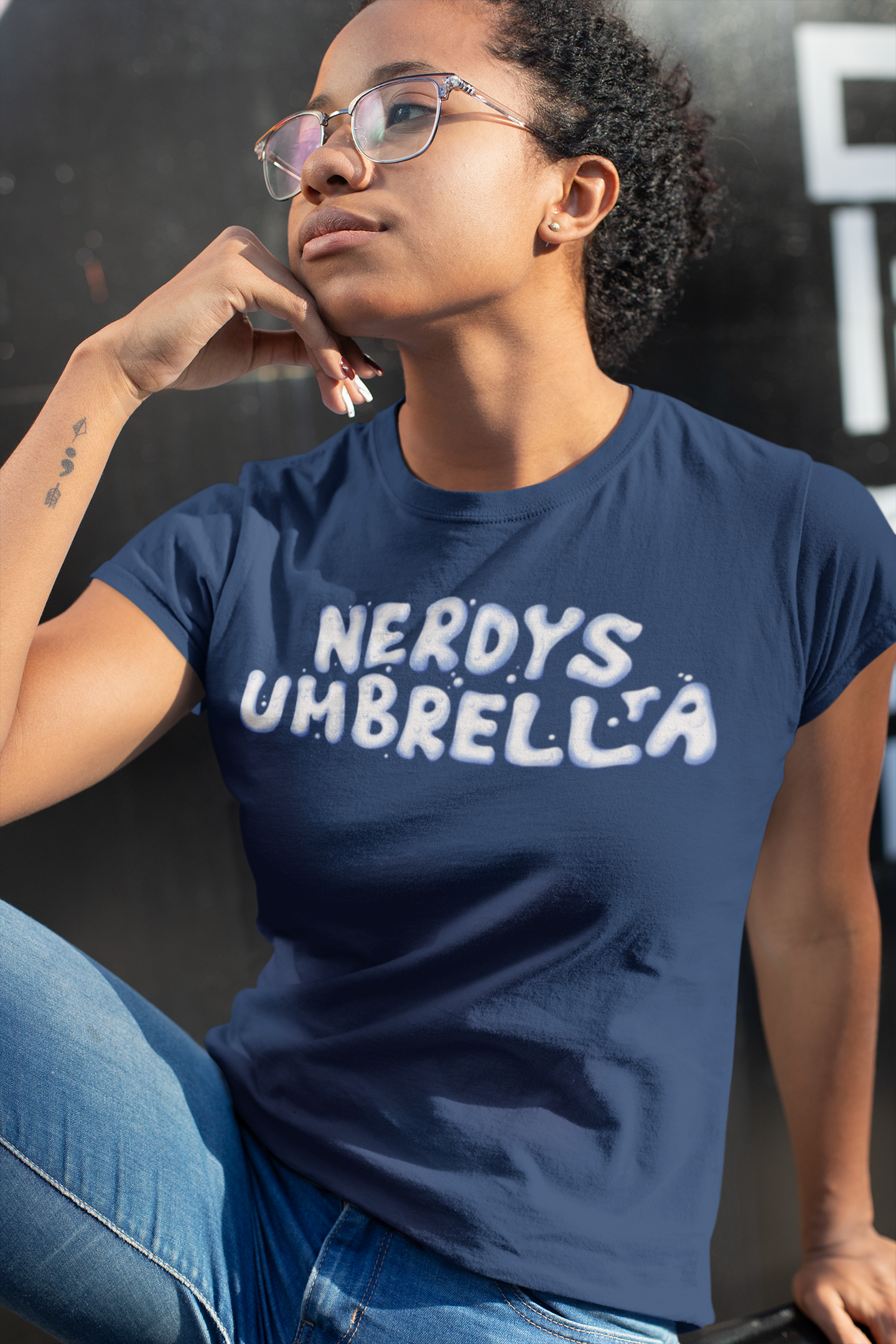 mockup-of-a-tattooed-woman-wearing-a-t-shirt-24098